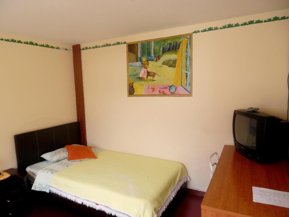 Hostal Rincon Del Turista Otavalo Zewnętrze zdjęcie